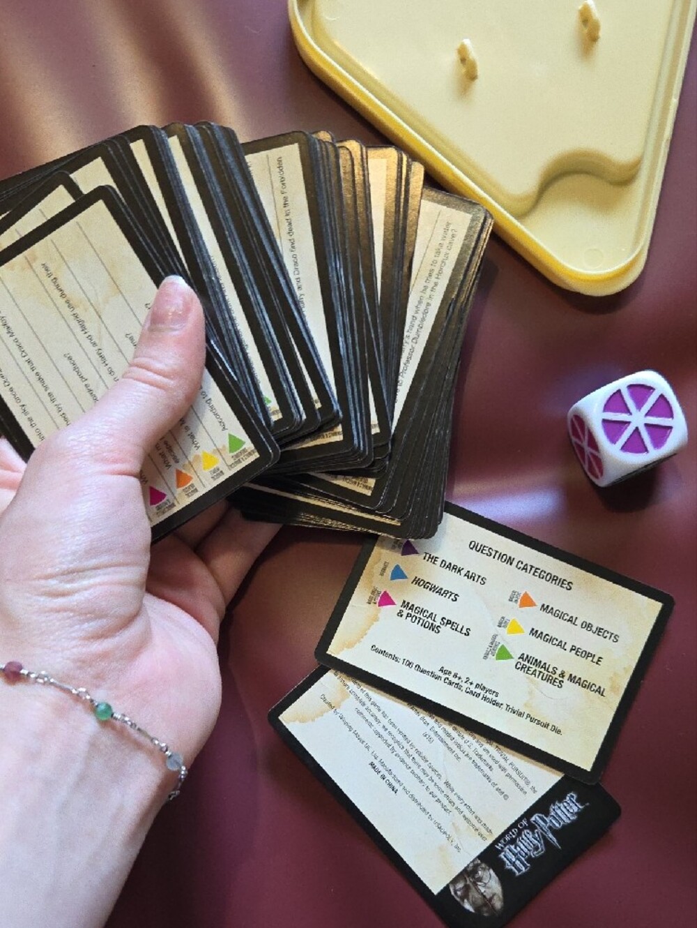 Trivial Pursuit World of Harry Potter Trivia Game - Cream - Picture 5 of 5
